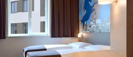 Double or Twin Room | WiFi (free), bed sheets