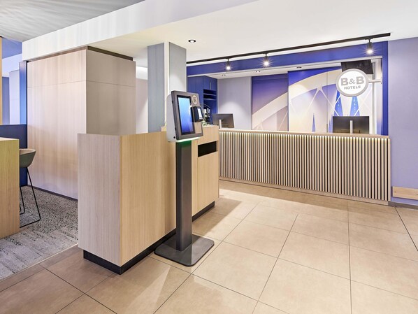 Lobby - B&B Hotel Köln-Messe (Cologne)