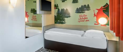 Escritorio, wifi gratis, ropa de cama