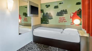 Desk, free WiFi, bed sheets
