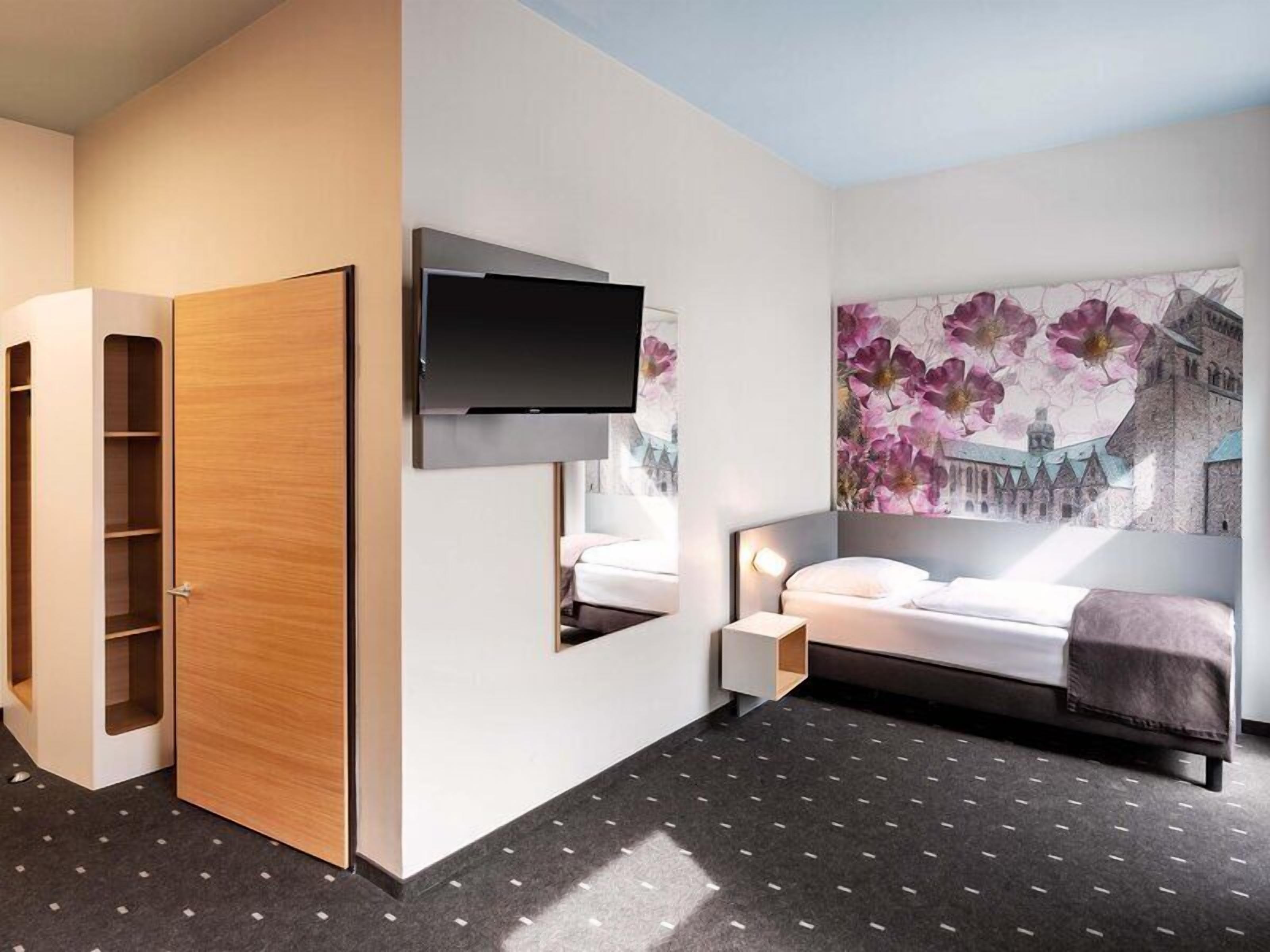 Schallisolierte Zimmer, kostenloses WLAN, Bettwäsche