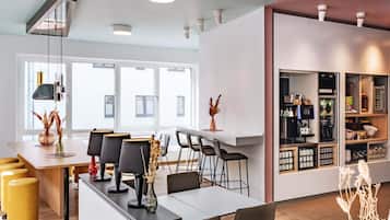 Daily buffet breakfast (EUR 13.9 per person)