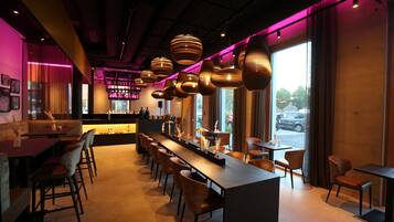 Bar (in der Unterkunft)