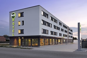 Exterior - B&B Hotel Wolfsburg-Weyhausen (Weyhausen)