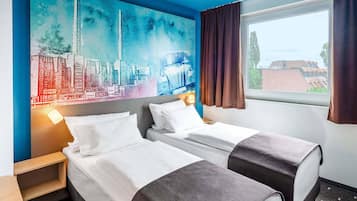 Desk, laptop workspace, soundproofing, free WiFi