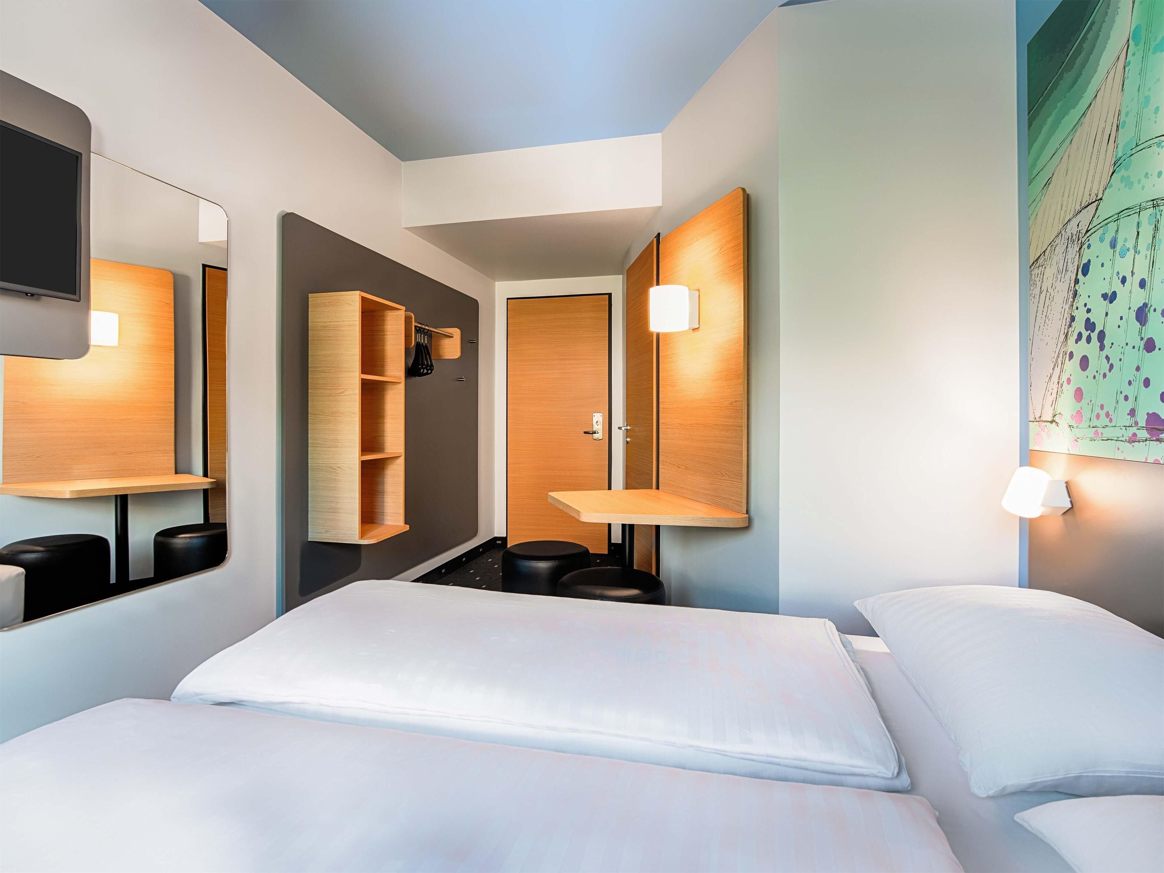 double room | desk, laptop workspace, soundproofing, free wifi