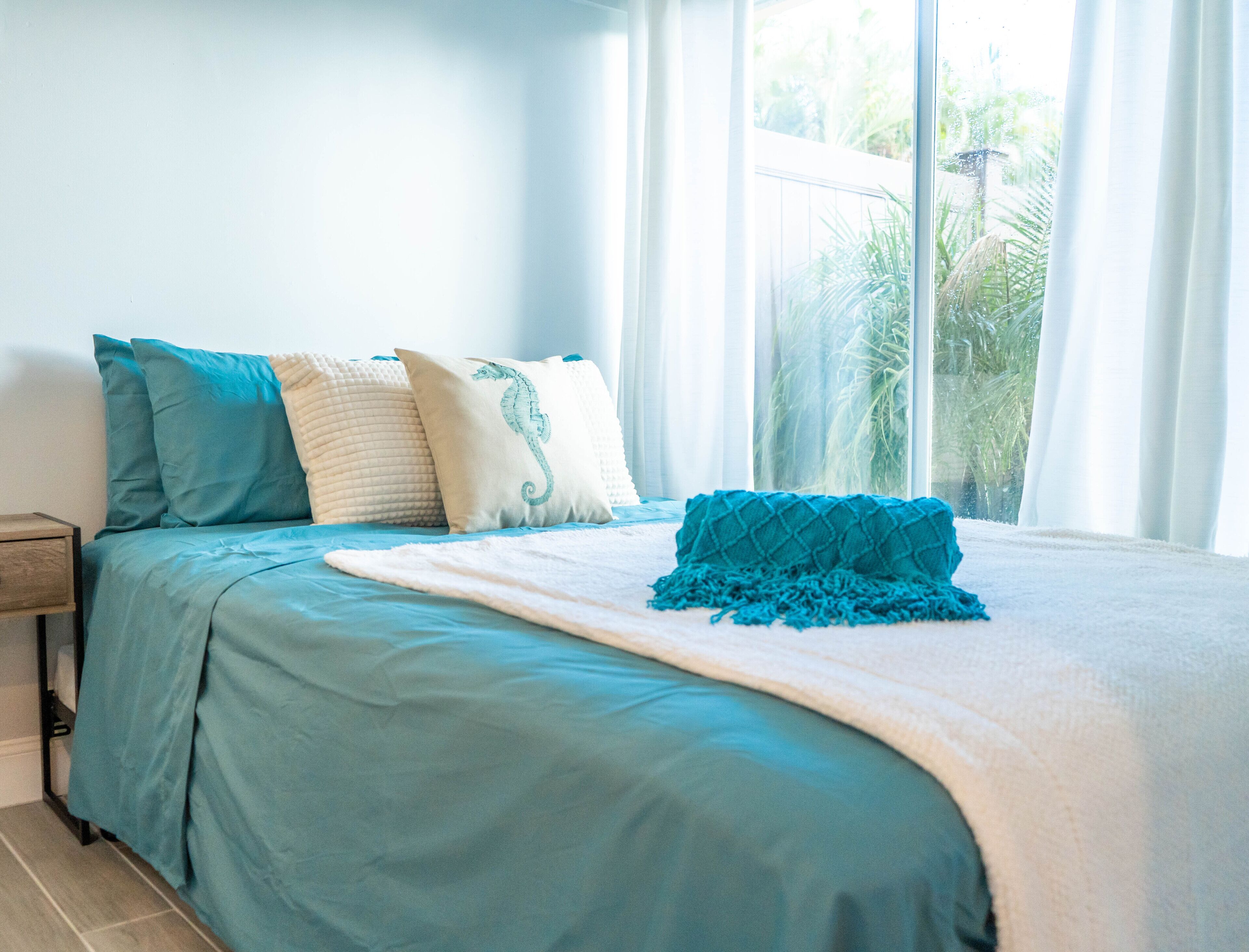 Private Beach Retreat "The Blue Pearl"