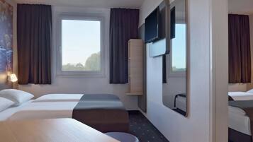 Schreibtisch, schallisolierte Zimmer, kostenloses WLAN, Bettwäsche