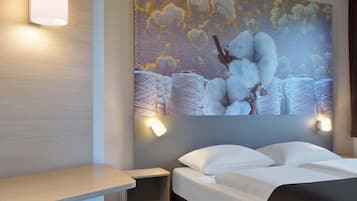 Double Room | Desk, soundproofing, free WiFi, bed sheets