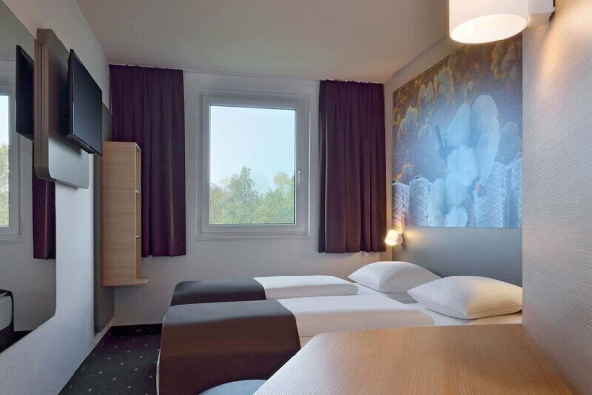 Twin Room