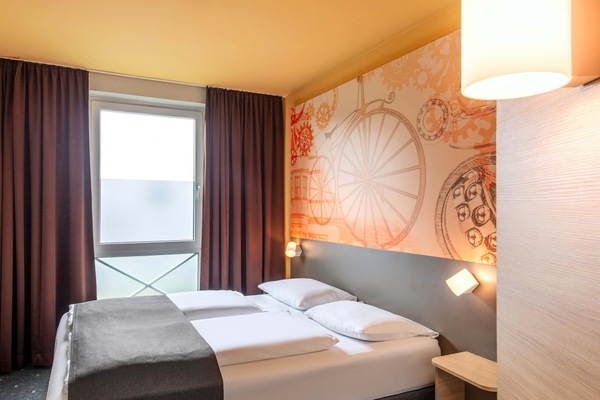 Double Room | Desk, soundproofing, free WiFi, bed sheets