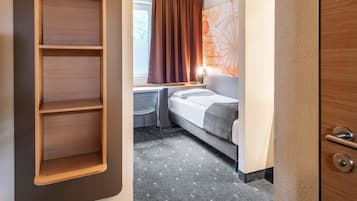 Schreibtisch, schallisolierte Zimmer, kostenloses WLAN, Bettwäsche