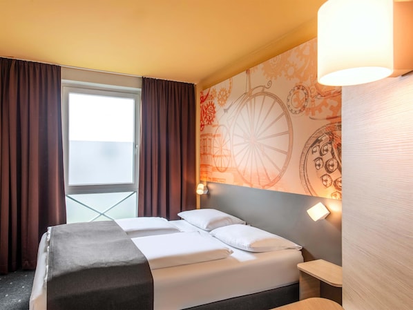 Double Room | Desk, soundproofing, free WiFi, bed sheets