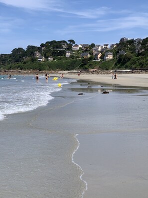 Beach nearby, sun-loungers