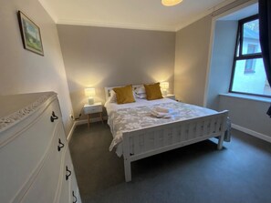 4 dormitorios, wifi gratis, ropa de cama