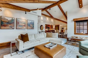 House | Living room | Flat-screen TV, fireplace - 1-#42 4BD One Willow Bridge Road (Vail)