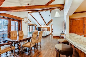 House | Private kitchen | Fridge, microwave, dishwasher, coffee/tea maker - 1-#42 4BD One Willow Bridge Road (Vail)