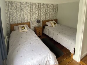 2 bedrooms, free WiFi, bed sheets