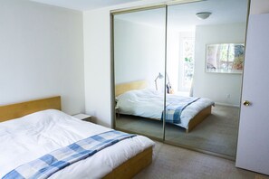 1 غرفة نوم ومكواة/لوح كي وواي فاي وملاءات أسرّة