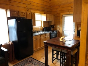 KĂŒhlschrank, Mikrowelle, Ofen, Herdplatte