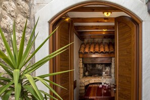 Interior - Luxury Beachfront Villa Dubrovnik Palace w/private pool and jacuzzi in Dubrovnik (Dubrovnik)