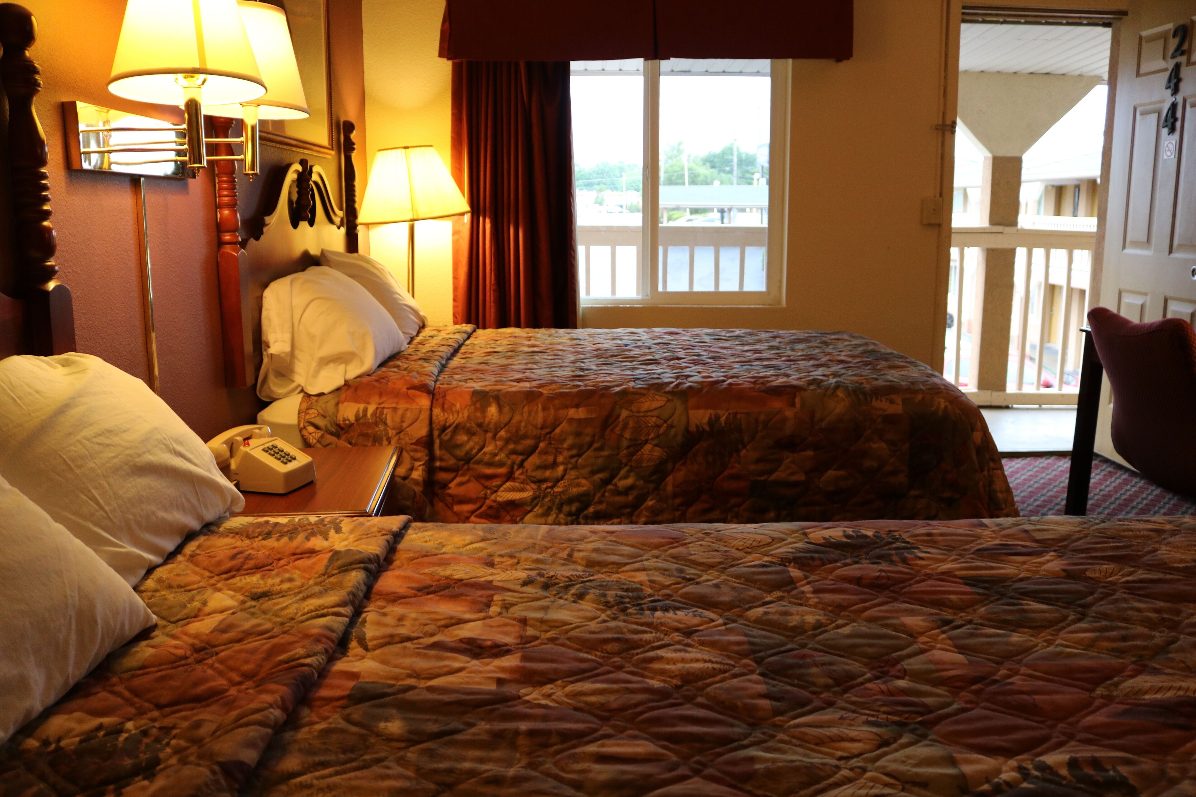 Double Room | Desk, iron/ironing board, free WiFi, bed sheets