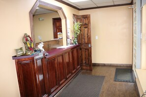 Check-in/check-out kiosk