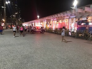 Esterni