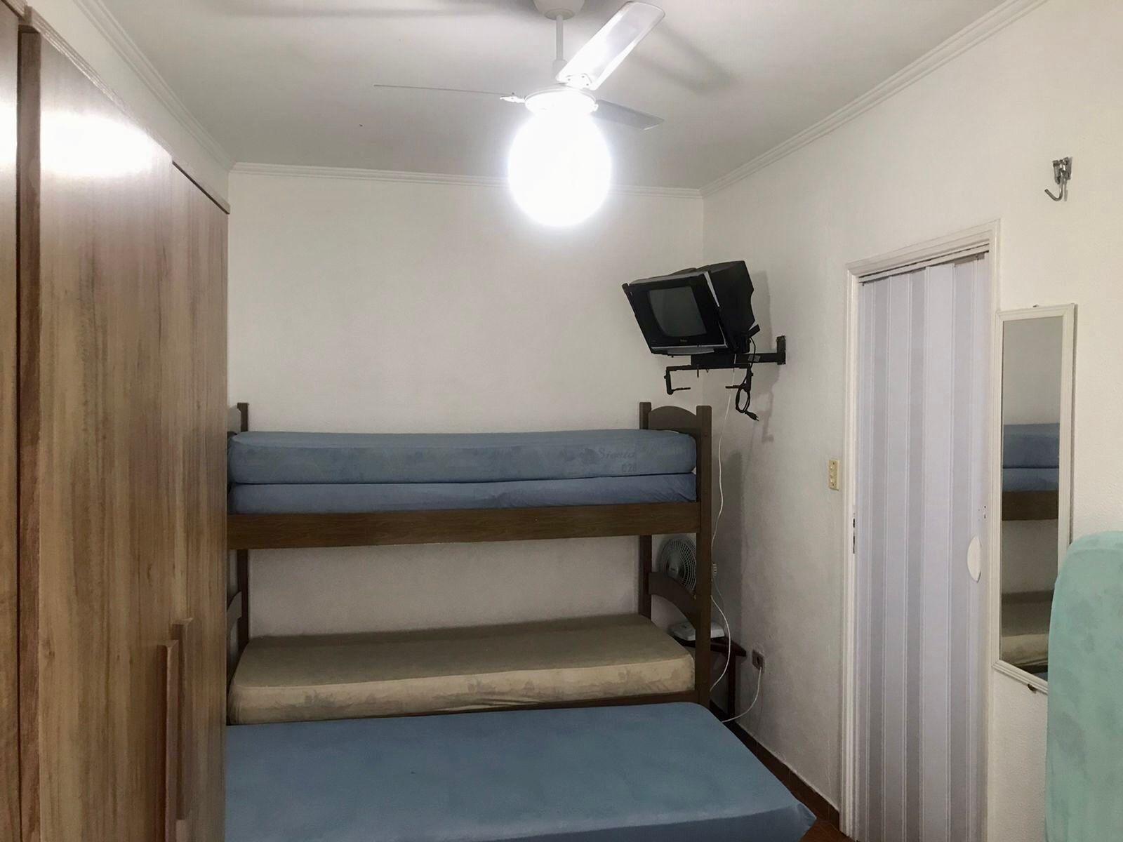 Apartment 100 meters from Praia Grande – Vila Tupi