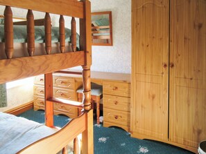 2 bedrooms, free WiFi, bed sheets