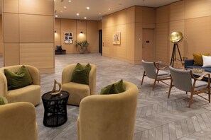 Interior - Revival Apartments English Bay (Vancouver)