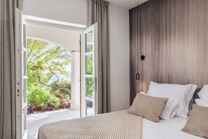 7 bedrooms, iron/ironing board, free WiFi, bed sheets