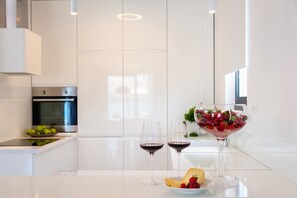 Fridge, microwave, oven, stovetop - Luxury Beachfront Villa Trogir 1 with private pool, Jacuzzi, gym at the beach (Trogir)
