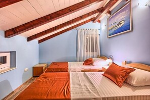 4 quartos, ferros/tábuas de passar roupa, Wi-Fi, roupa de cama