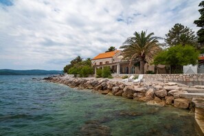 Exterior - Luxury Seafront Villa Gracia Orebic with Pool (Orebic)