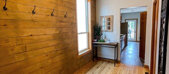 Lakeview Loft