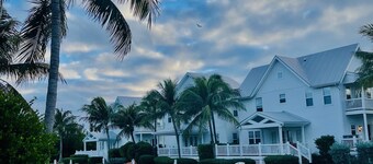 Coral Lagoon #13: Pool, Water Views, off Vaca Cut with Gulf & Atlantic Access