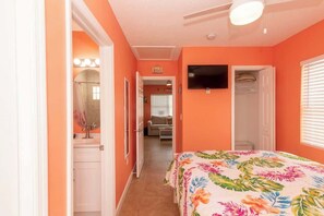 5 chambres, fer et planche à repasser, Wi-Fi, draps fournis