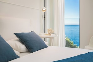 7 bedrooms, desk, iron/ironing board, WiFi