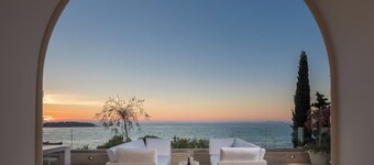Luxury Seafront Villa Primosten Glamour with private pool, sauna and gym at the beach in Primosten