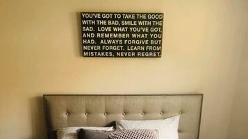 3 bedrooms, desk, travel cot, free WiFi