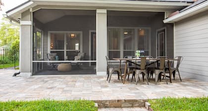 Rustic Owl w/ 2Kings In Fleming Island