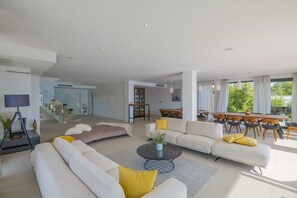 Interior - Luxury Beachfront Villa Glorious Brela with Pool (Brela)