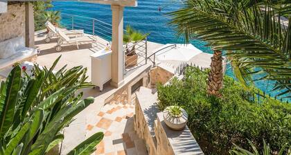 Luxury Beachfront Villa Anemos Hvar with Pool