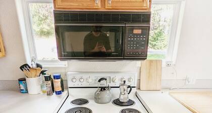 3br w/ beach access, large garden, beautiful views