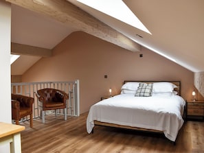 3 habitaciones, wifi gratis y ropa de cama 