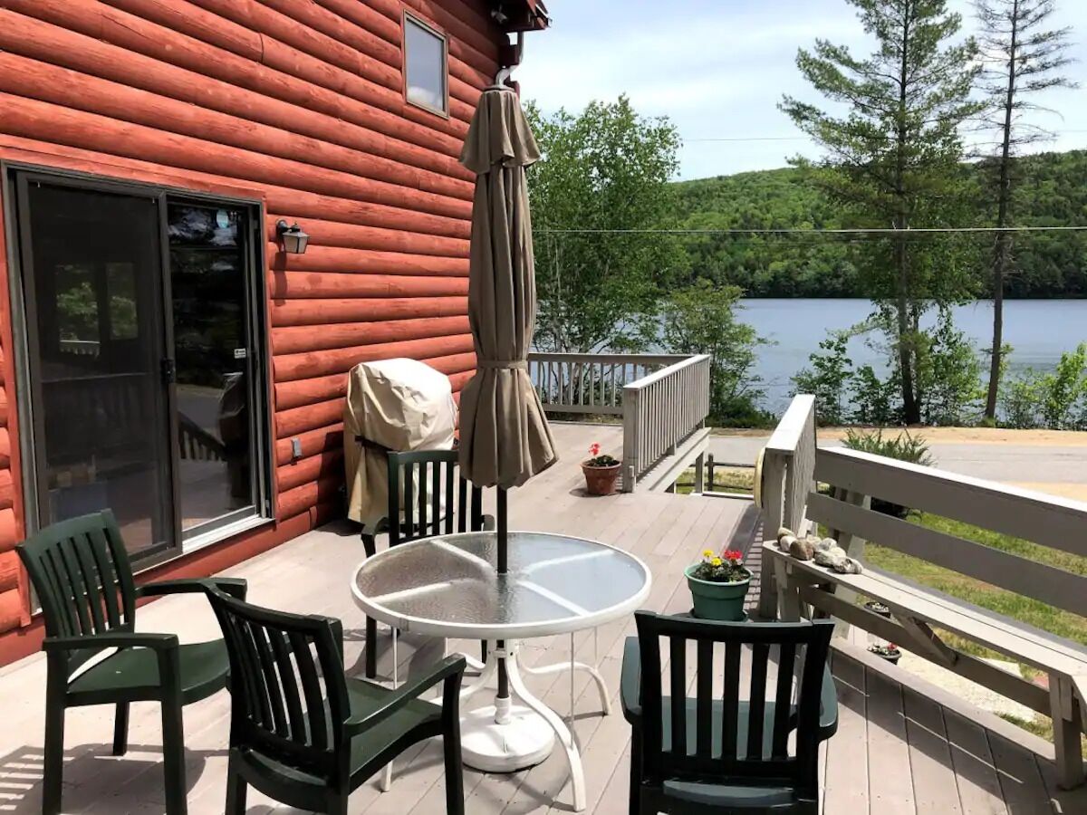 The deck is even larger than it appears in the photo.