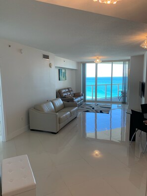 TV - OCEAN FRONT & OCEAN VIEW PARADISE SUNNY ISLES BEACH (Sunny Isles Beach)