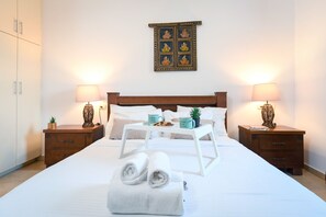 2 bedrooms, iron/ironing board