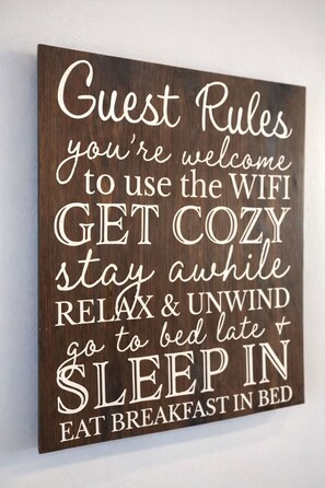 Interior detail - Fire Pit • BBQ • Pets OK • Trailside Retreat (Charlotte)